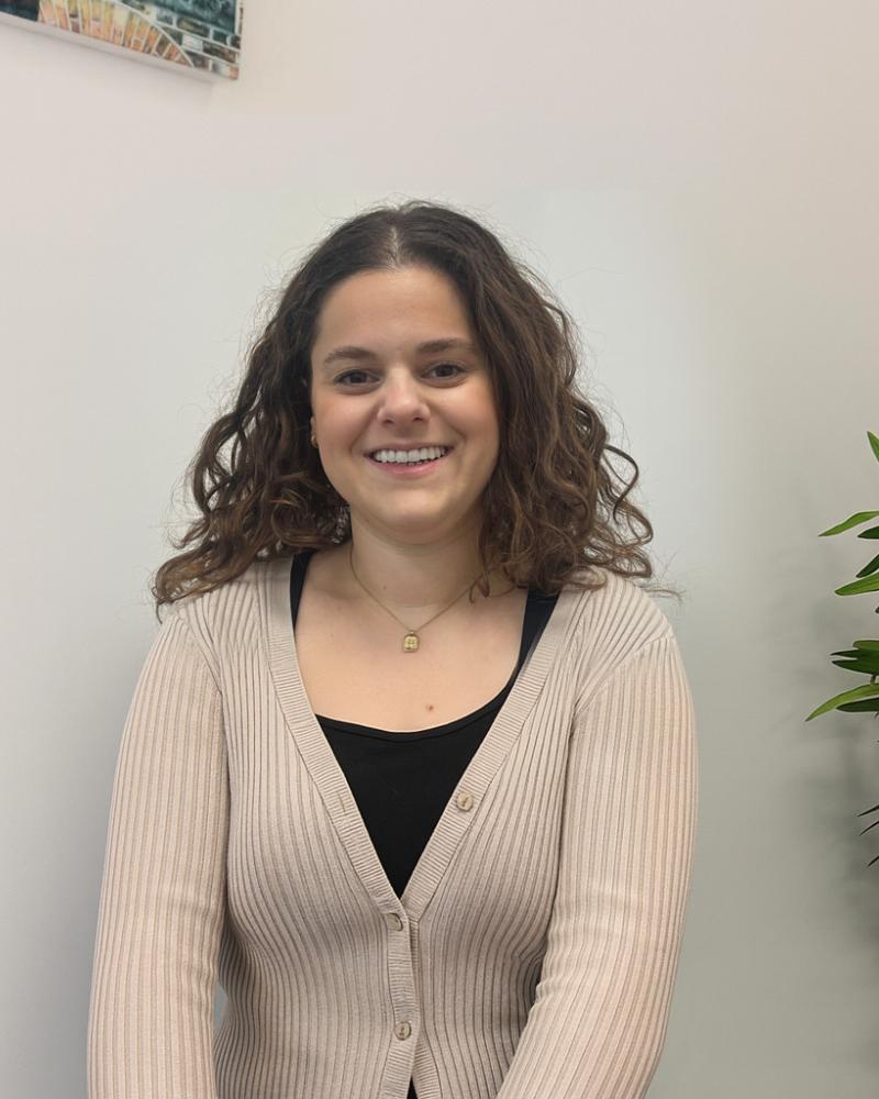  Noa Hyman | Paralegal